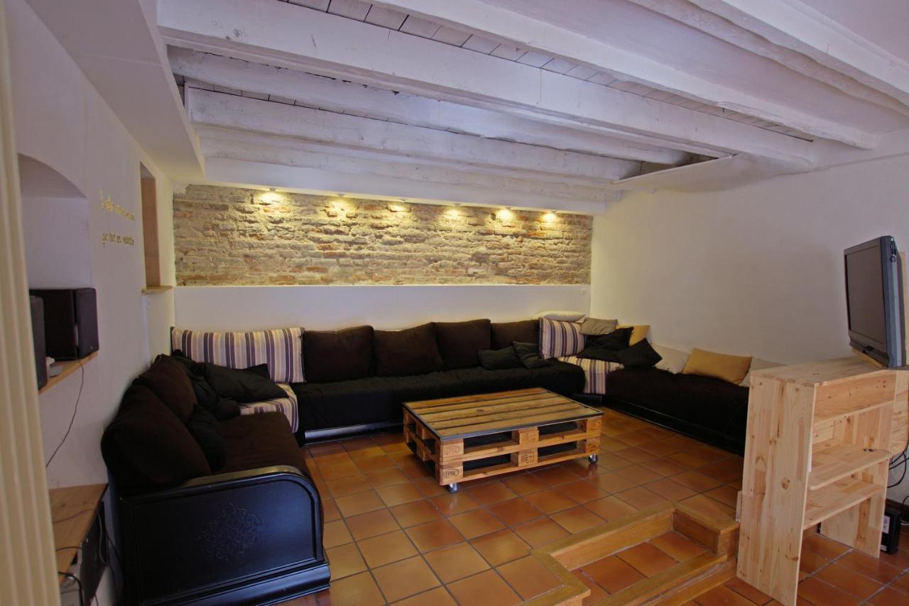 Hostel Les Cordees Liees Albi Exterior photo